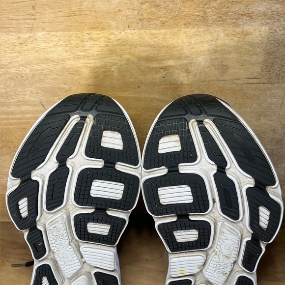 Hoka One One Bondi 7 CUSHIONED Womens Size 8 Running Shoes Sneakers Black - Picture 10 of 12